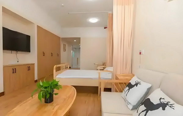 冯骥荐电影南京照相馆：没有抒情只有血的事实